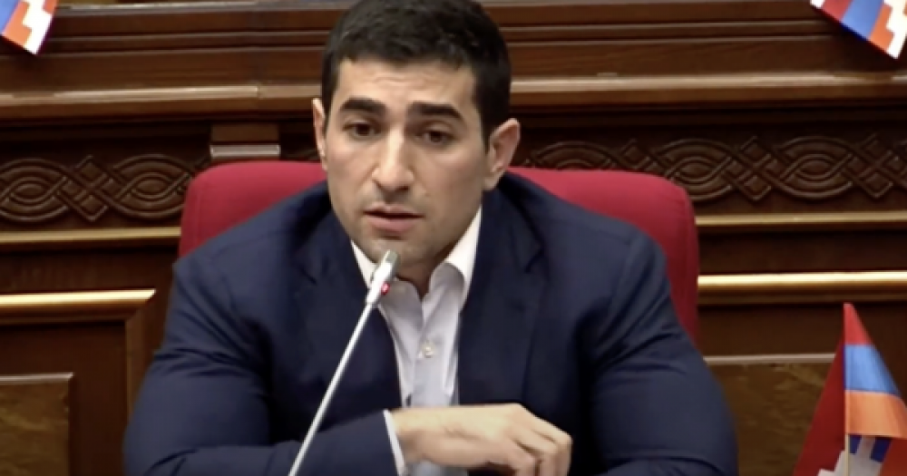 Օրիգինալ եղեք, «նախկին, ներկա», մարդիկ արդեն հոգնել են. լարված զրույց Քոչարյանի և Ղազարյանի միջև