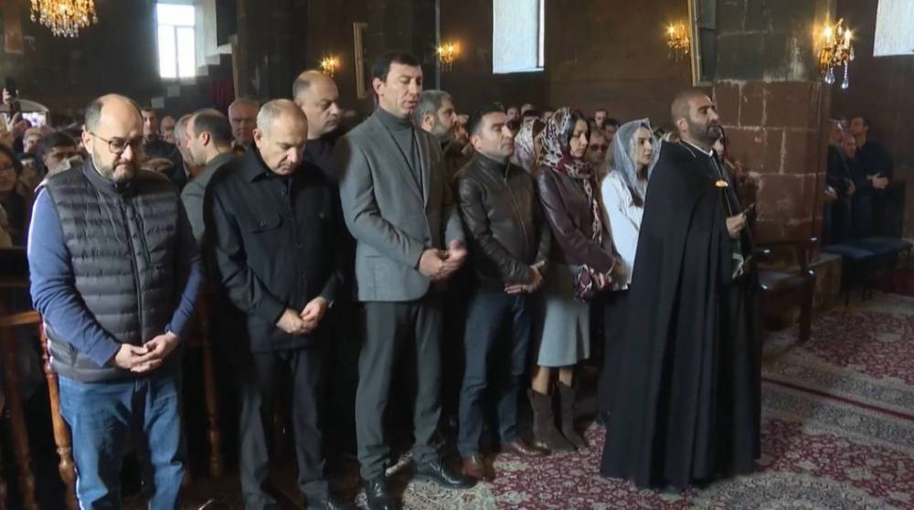 Պատարագը մեր բոլոր ընկած զինվորների հոգիների խաղաղության համար է. Նիկոլ Փաշինյան