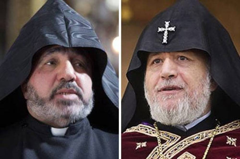 Չընկրկել քաղաքական ճնշումների դեմ. Երուսաղեմի հայոց պատրիարքն աջակցություն է հայտնել Վեհափառին