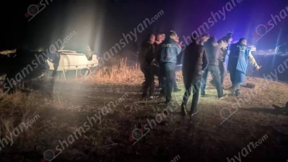 Ավտովթար՝ Արագածոտնի մարզում․ մեքենան գլխիվայր հայտնվել է դաշտում․ բժիշկները պայքարում են վարորդի կյանքի համար