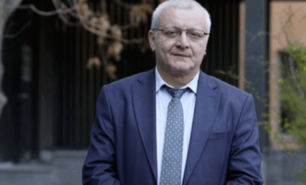 Ինչ «քարոզչական դրոշ» է նախընտրական փուլում թափահարելու Նիկոլ Փաշինյանը․ Սուրենյանց