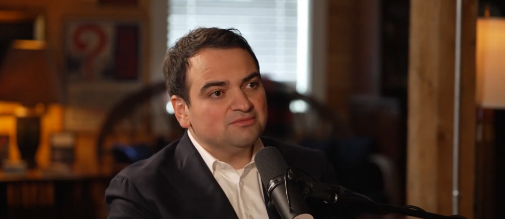 Նա որոշեց սեփական կամքով գնալ ոստիկանության բաժին՝ ոստիկանների և ցուցարարների միջև բшխումից խուսափելու համար. Նարեկ Կարապետյանը՝ Սամվել Կարապետյանի ձերբակալության մասին (տեսանյութ)