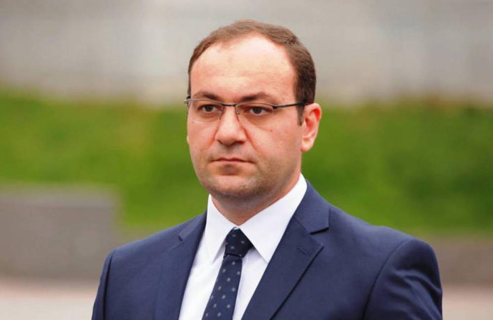 Նիկոլ Փաշինյանը էջմիածինցիներին տեղեկացրեց՝ եկեղեցու դեմ հարձակումներն այսուհետ պատվիրված են հենց վաղարշապատցիների կողմից. Արսեն Բաբայան