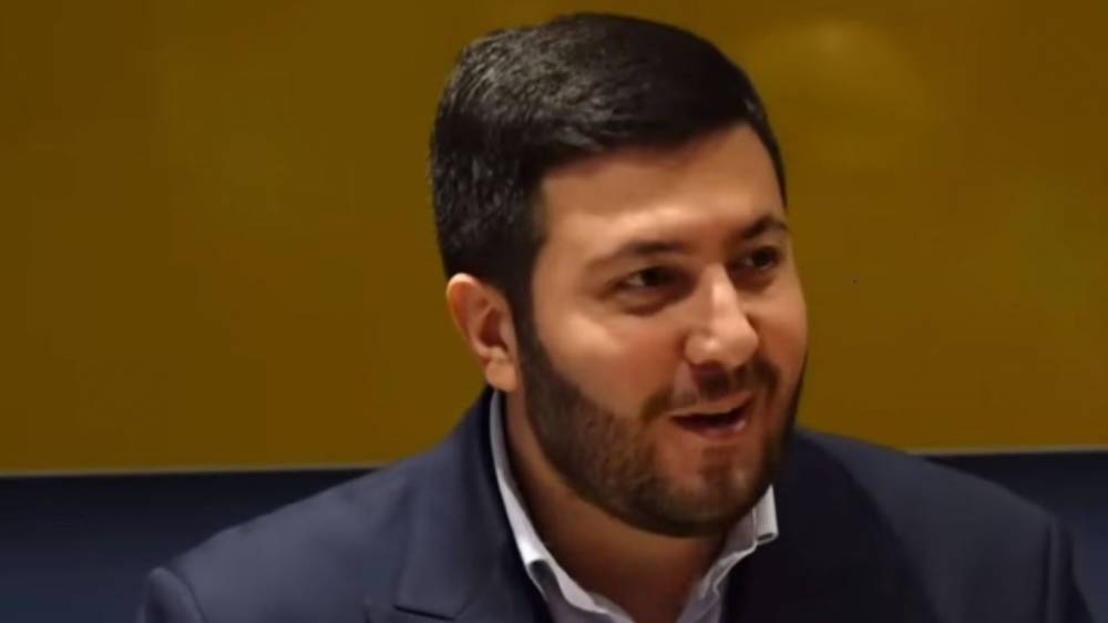 Հեռախոս վերցնում են ու ասում հա, брат, քեզ թվում է՝ կողքերդ հայեր են, մի պահ մոռանում ես՝ թե ինչ երկրում ես գտնվում. Բաքու այցելած հայերը կիսվել են իրենց տպավորություններով