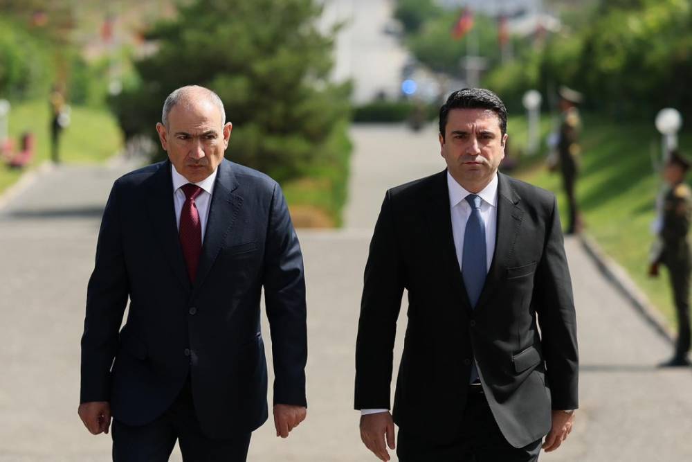 Նիկոլ Փաշինյանի սրտով չի եղել «Հաղթելու ենք» կարգախոսը. Ալեն Սիմոնյանը փակագծեր է բացել