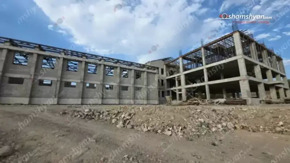 Բարձրաշենի միջնակարգ դպրոցի տանիքից տեխնիկական հսկիչը վայր է ընկել․ վերջինը հիվանդանոցում մահացել է