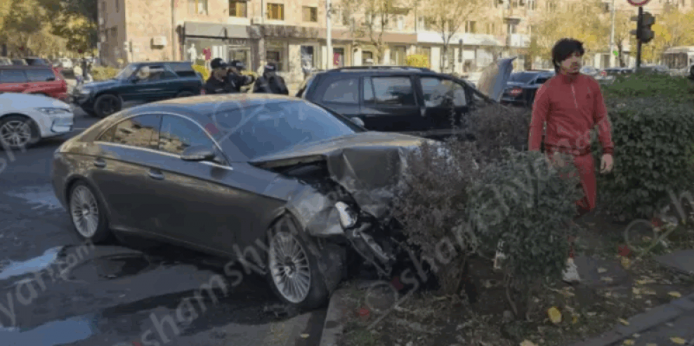 Հերթական ավտովթարը՝ Երևանում․ մեքենաներ են բախվել, վիրավորներ կան