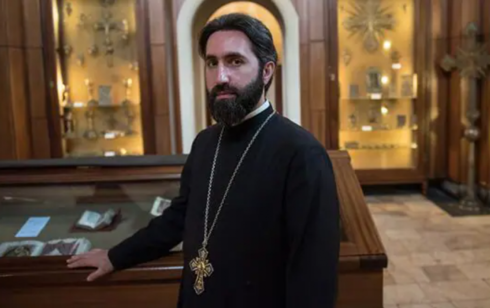 Դատապարտում եմ ուխտադրուժ և նենգադավ Սրբազան Հայրերին, ովքեր այսօր հանդես եկան կանոնազանց ընթացքով. Հայր Ասողիկ