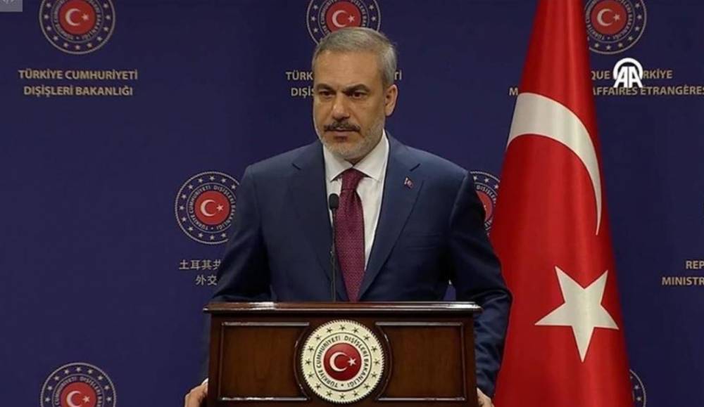 Ոստիկանները արգելում են ակտիվիստների մուտքը Վեդու համայնքապետարան․ լարված իրավիճակhttps://armday.am/post/290177