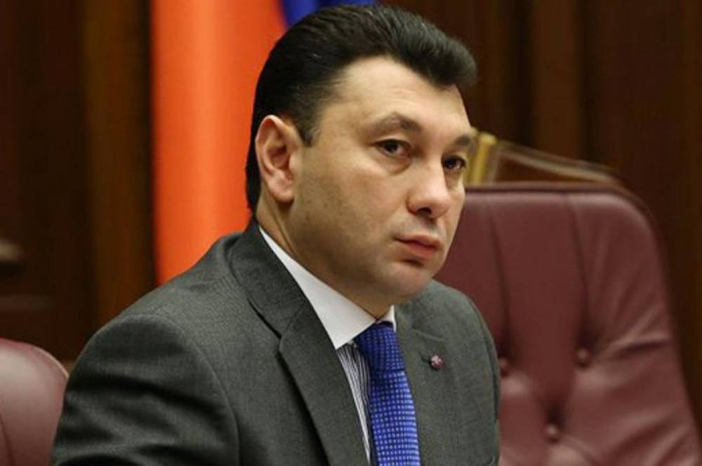 Քաղաքականությունը հո հացի հե՞րթ չէ, որ զիջենք. Շարմազանով