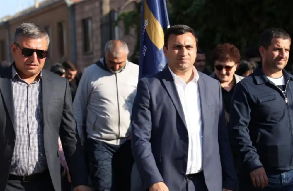 Վաղարշապատում ՔՊ-ն անցել է «մարտեր առանց կանոնների» ձեւաչափին․«Հրապարակ»