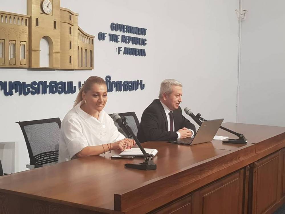Ընթանում է Ֆինանսների նախարարի մամուլի ասուլիսը.ուղիղ