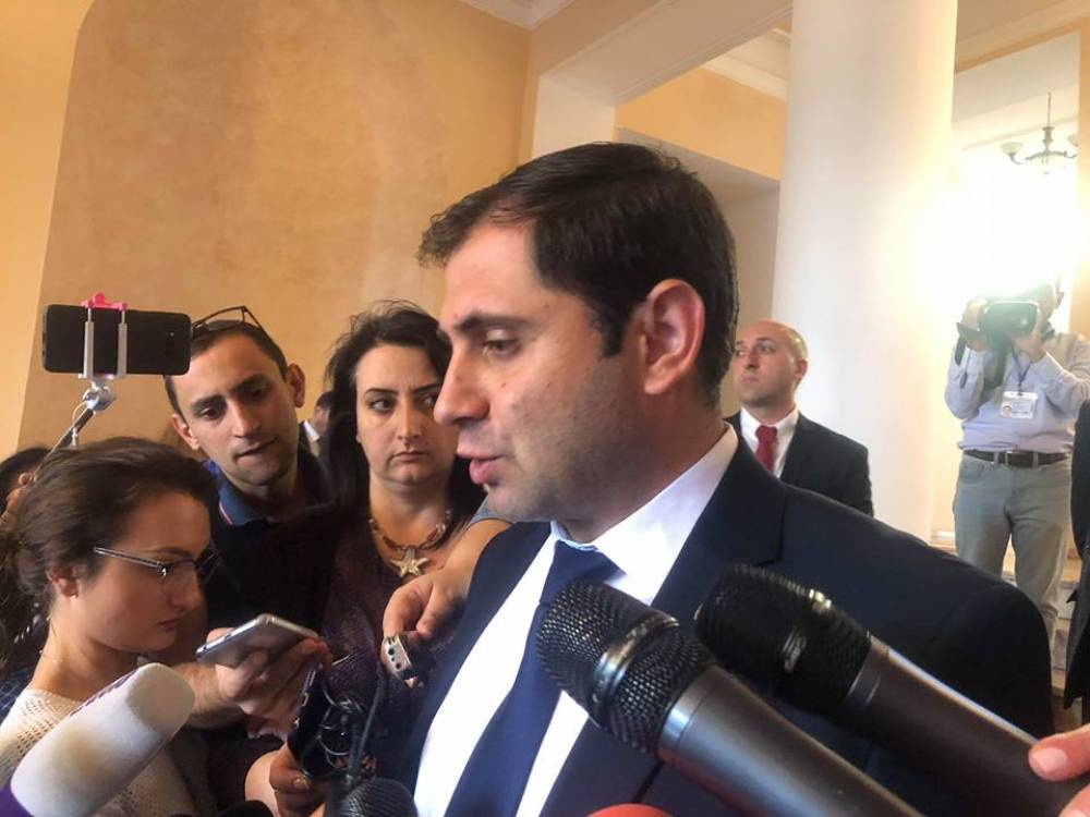 Կառավարությունը կազատվի՞ ոչ պրոֆեսիոնալ կադրերից