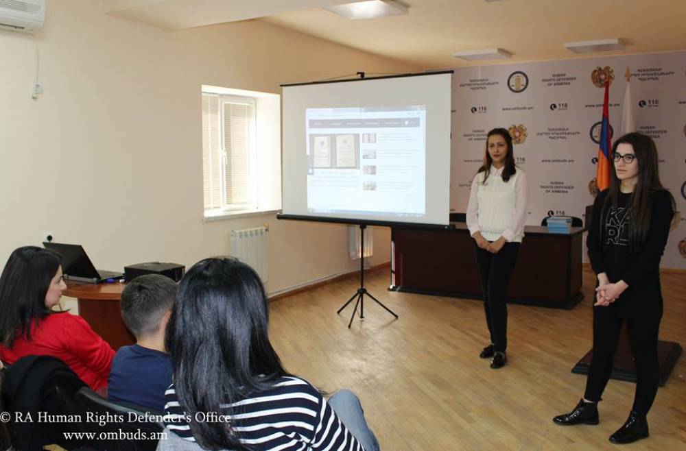 Շիրակի մարզի ավագ դպրոցի աշակերտներն այցելել են Պաշտպանի աշխատակազմ