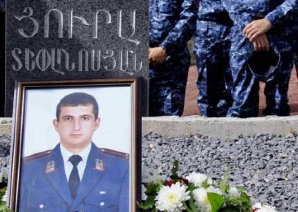 Ծնունդդ շնորհավոր, դու քո արյունը տվեցիր, որ մերը չհոսի