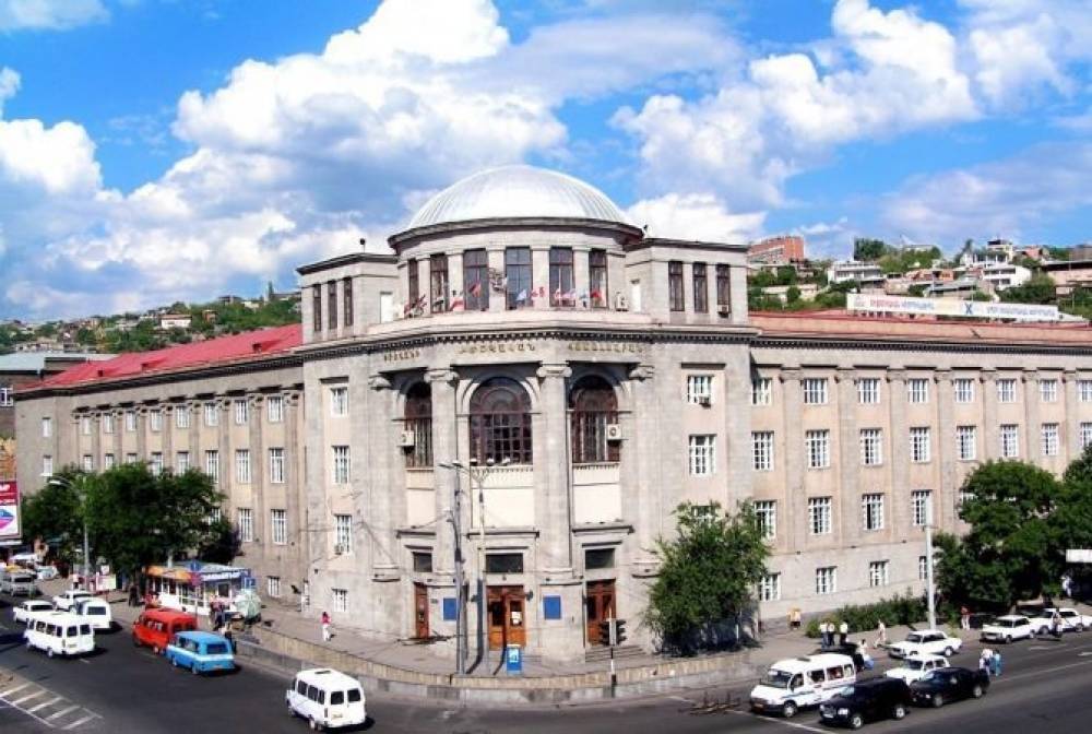 Հրապարակվել է Բժշկական համալսարանում սկանդալային տեսագրության երկրորդ մասը
