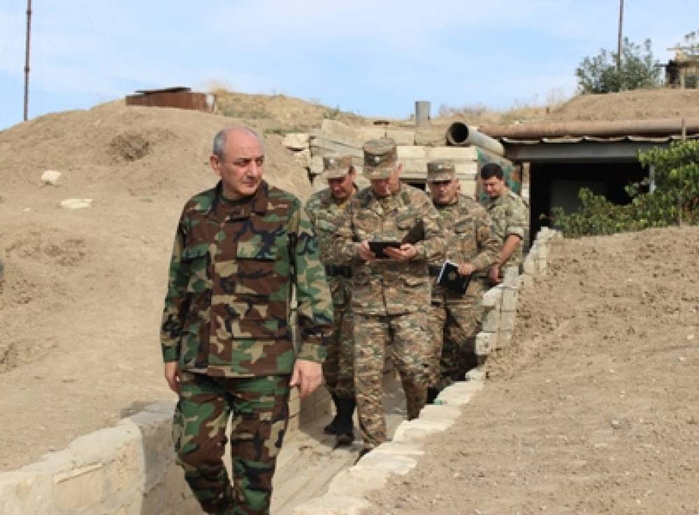 Բակո Սահակյանը եւ Լեւոն Մնացականյանը ծանոթացել են սահմանագծին տիրող իրավիճակին