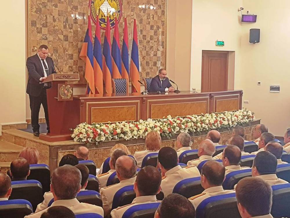 ՀՀ վարչապետը շնորհավորում է Քննչական կոմիտեի ծառայողներին (տեսանյութ)