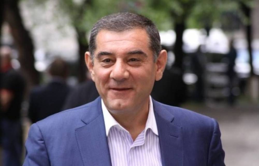 Երևանում հրազենային վնասվածքներով մահացել է Ազգային Ժողովի նախկին պատգամավոր, «Յուվեցի Կարո» մականվամբ Կարո Կարապետյանը