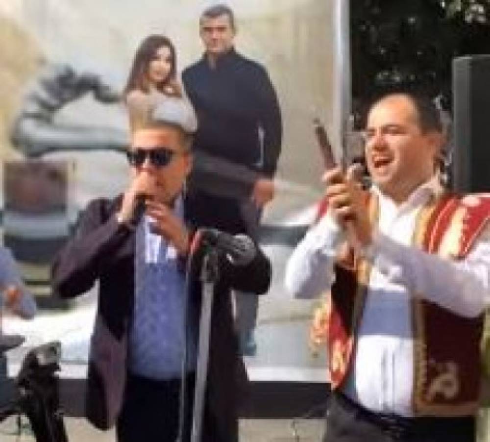 Համացանցի հիթը. Սպիտակցի Հայկոյի կատարումը՝ հարսանիքի ժամանակ (տեսանյութ)