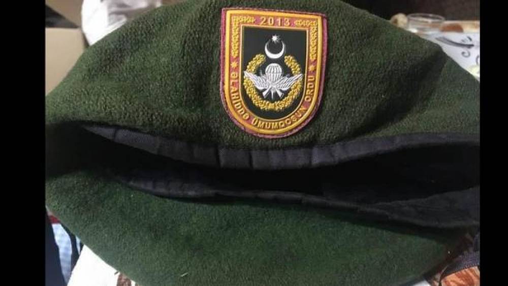 Ահա այսպիսի տարբերանշանով գլխարկ է հայտնվել Արցախի ՊԲ զինվորների ձեռքում