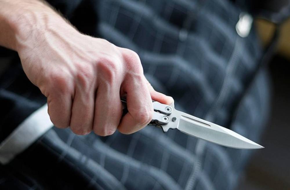35-ամյա տղամարդը մտել է բժշկական կենտրոն, և գրպանից հանելով դանակը՝ բուժքույրերին սպառնացել է