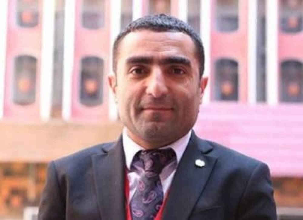 Ռոմանոս Պետրոսյանը հանդգնել է «տակից» աշխատել կուսակցության դեմ. «Հրապարակ»