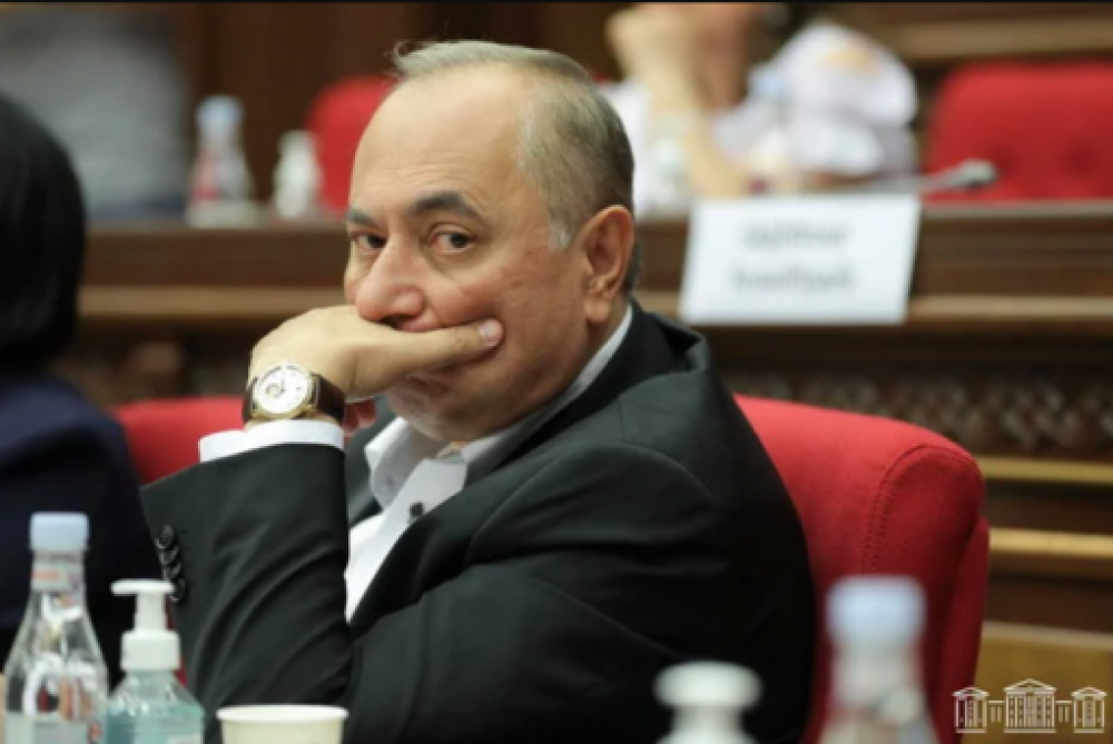 Դատախազը պահանջում է Արմեն Չարչյանին դատապարտել ազատազրկման՝ 5 տարի ժամկետով