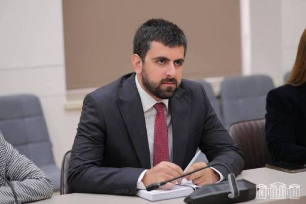 Իշխող ուժը ՀԱՊԿ-ից դուրս գալու հարց չի քննարկում․ «Հրապարակ»