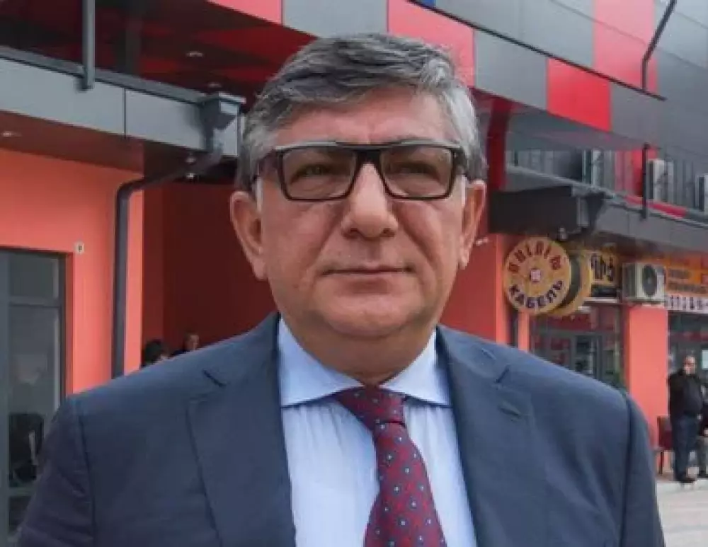 Գռզոյի վրա հավի նագեթս են շպրտել․ «Իրավունք»