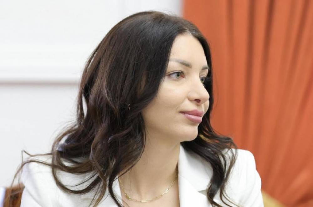«Սրբազш նենք էլի էլի ուշացան «հայրենիքի փրկման սրբազան գործում». ՔՊ-ական պատգամավոր
