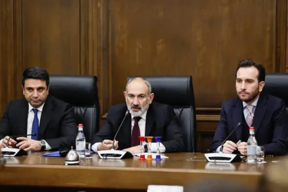 Փաշինյանը ԱԺ-ում ՔՊ նիստ է գումարել, արտաքին քաղաքական հարցեր քննարկել