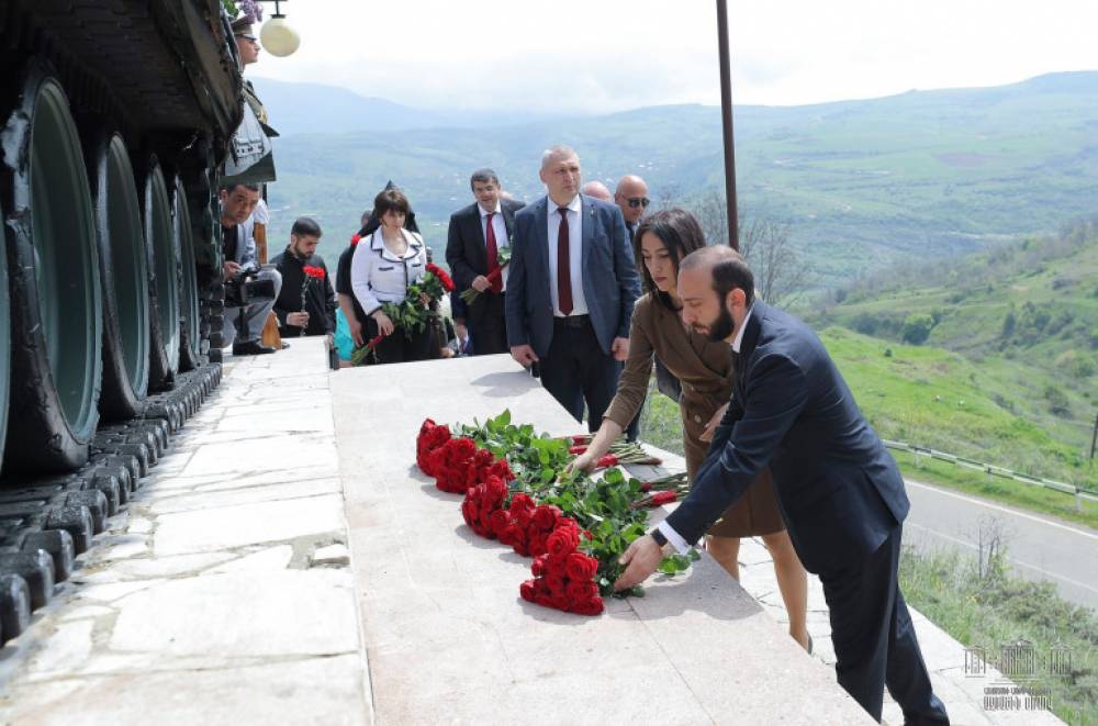 Մեր օրակարգում ԼՂ հիմնահարց չկա. հեգնական ժպիտը տեղին չէ, պարո՛ն Ռուստամյան. Միրզոյան (տեսանյութ)