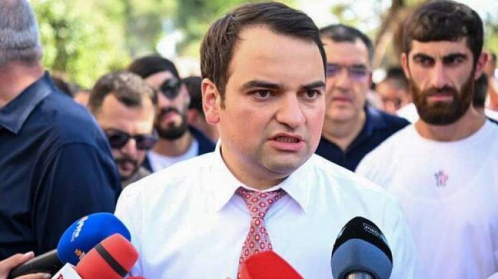 Տնետուն ընկած զգուշացնում են` Կարապետյանի հետ հանդիպման չգնաք․«Հրապարակ»