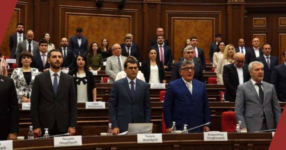 Սկանդալային ձերբակալություններ, թեժ ելույթներ. ԱԺ-ում նիստ է․ՈՒՂԻՂ