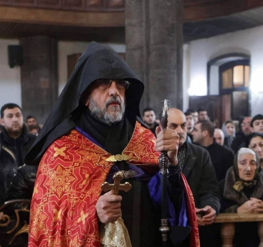 Դատախազությունը դատարանին խնդրել է Միքայել Սրբազանին ազատազրկել 2,5 տարով