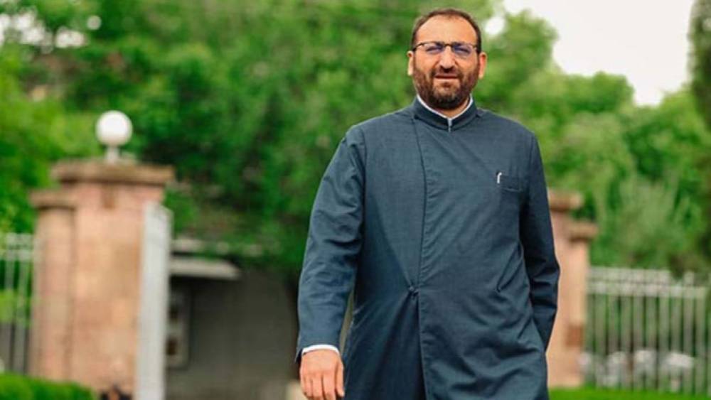 Արշակ Սրբազանին վերագրվող տեսանյութերի տարածման առնչությամբ քրեական վարույթ է նախաձեռնվել