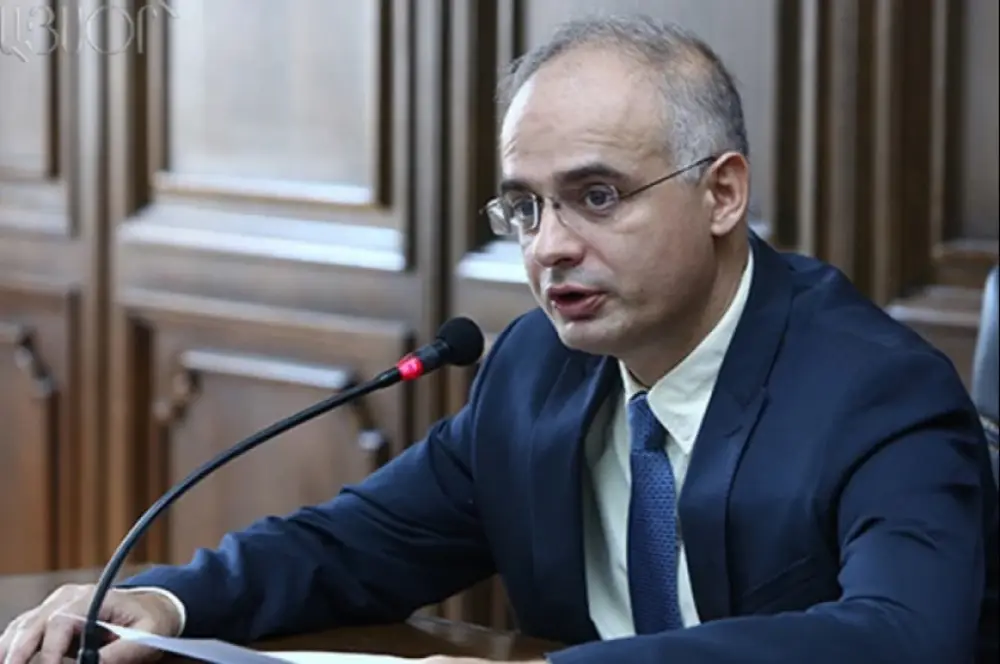 Թե՞ վախում ես` մեր ժողովուրդն իր աչքերով տեսնի, ոնց կործանեցիր Հայաստանը․ Զուրաբյանը՝ Փաշինյանին