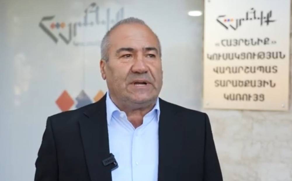 «Թող իրենց մասին մտածեն, որ անսեռ գոյանքներ են»․ «Հայրենիք» կուսակցության թեկնածու Խաչիկ Մանուկյանը արձագանքել է ՔՊ-ականներին