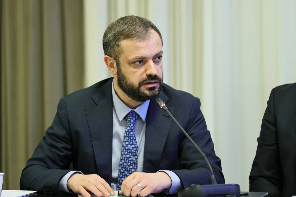 Ապրում ենք ենք որոշ «գողական եկեղեցականների ու գողական ընդդիմադիրների» հետ. Գևորգ Պապոյան