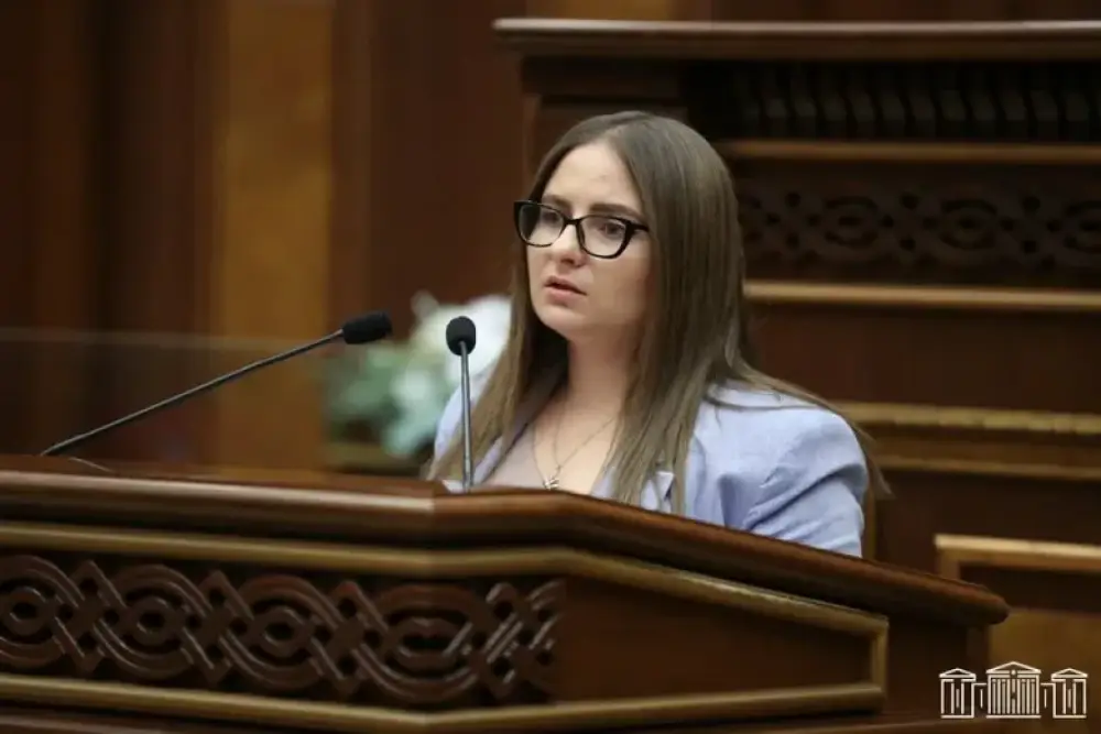 Այդ ինքնիշխանությունն ի՞նչ պոզով-պոչով կենդանի է, կնկարագրե՞ք. Քրիստինե Վարդանյանը՝ իշխանությանը