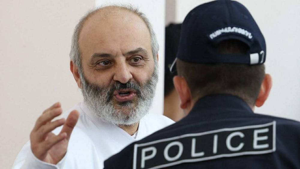 Լարված իրավիճակ․ Շարունակվում է Բագրատ Սրբազանի և 17 աջակիցների գործով դատական նիստը․ուղիղ