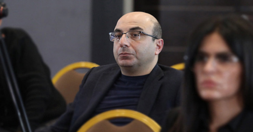 Երբ մեկ հոգին ձևավորում է գաղտնալսելու և կալանավորելու անխափան մեքենա, նշանակում է արդեն պարտվել է