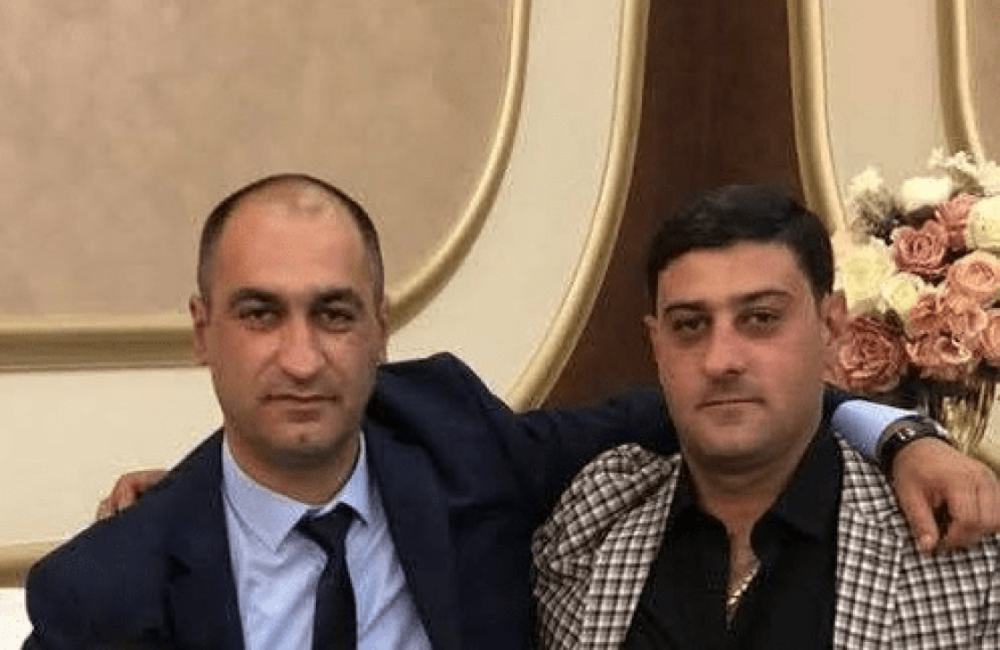 Շիրակի մարզպետի խորհրդականը սանիկի հետ ծեծել է պարեկային ծառայողի, բայց մարզպետի միջամտությամբ խուսափել պատասխանատվությունից. AntiCor