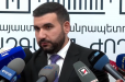 Բայց Վարդանիկին էլ ասֆալտին չեն փռել, սիրուն, ժպտալով, վազելով գնում էր՝ մեքենան նստեր. Ալեքսանյան
