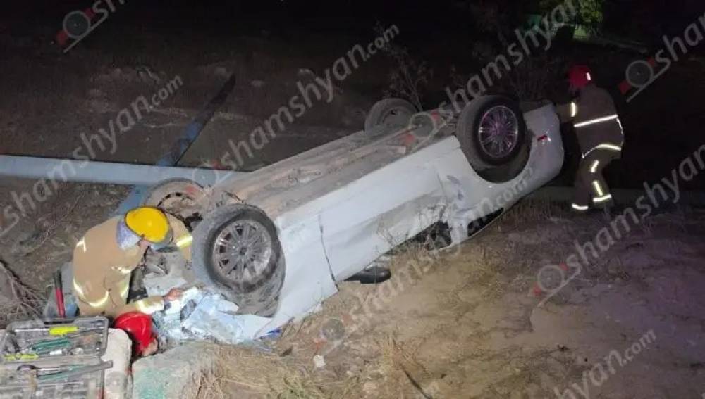 Մեծամորում բախվել են «Toyota»-ն և «Ford Mustang»-ը․ կա 1 զոհ․ 4 վիրավորներց մեկը հղի կին է