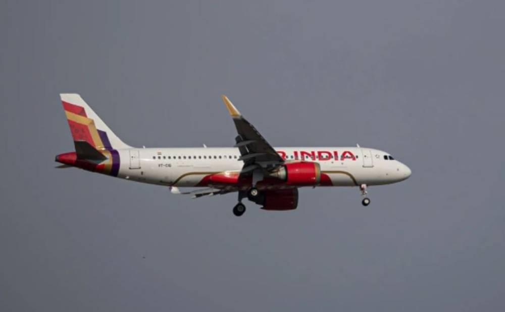 Air India-ի ինքնաթիռը արտակարգ վայրէջք է կատարել առևшնգման մասին աhազանգից հետո