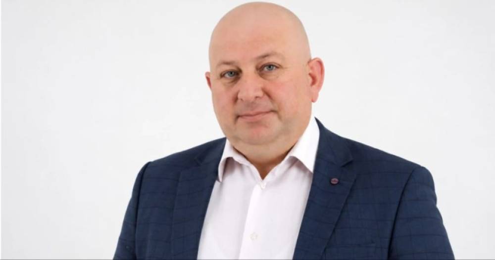 Ընտրություններից 1 օր առաջ Մարտունիում բերման են ենթարկել համայնքի ղեկավարի թեկնածու, ՀՀԿ խորհրդի անդամ Արամ Կարապետյանին