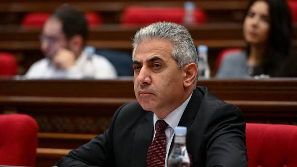 Էդգար Ղազարյանն ուզում է «վայիս լինել» ՔՊ-ականների գործուղումներին․ «Հրապարակ»