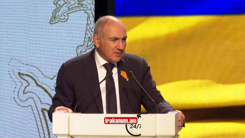 Փաշինյանը կրկին «կպավ» Գարեգին Բ-ին․ ի՞նչ ակնարկ արեց վարչապետը, ովքեր ծափահարեցին